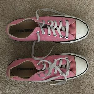 Converse pink shoes